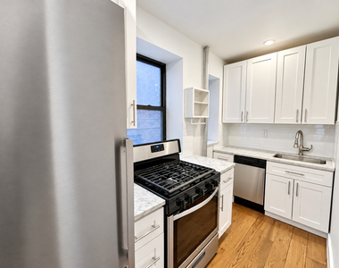 115 Carlton Avenue - Photo Thumbnail 2