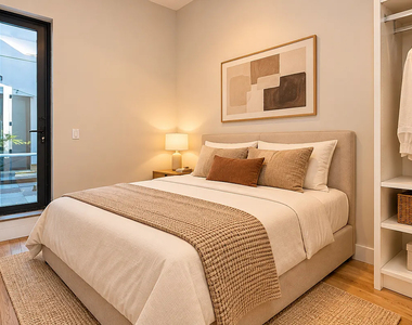 92 Manhattan Avenue - Photo Thumbnail 4