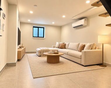 92 Manhattan Avenue - Photo Thumbnail 1
