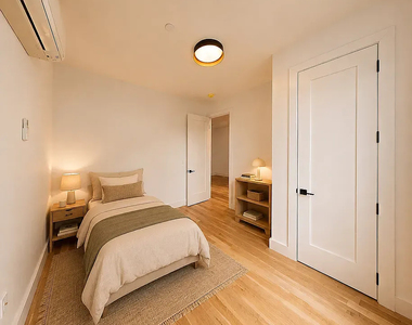 193 Graham Avenue - Photo Thumbnail 4