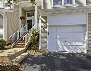 37 Woodmont Dr - Photo Thumbnail 1
