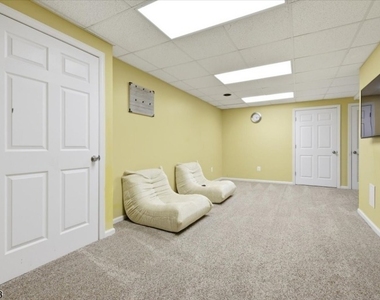 37 Woodmont Dr - Photo Thumbnail 43
