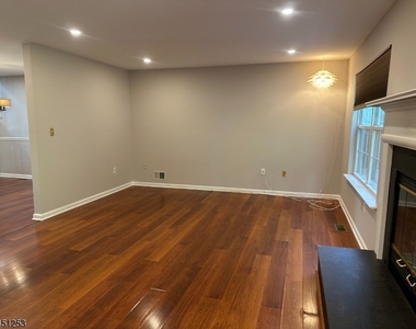 37 Woodmont Dr - Photo Thumbnail 17