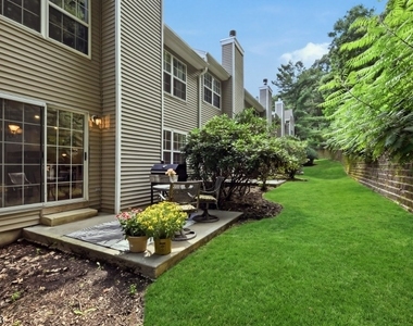 37 Woodmont Dr - Photo Thumbnail 42