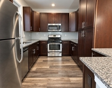 153 Main St - Photo Thumbnail 13