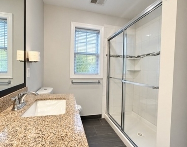 153 Main St - Photo Thumbnail 24