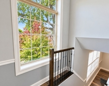 153 Main St - Photo Thumbnail 19