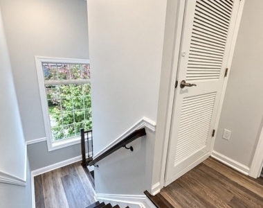 153 Main St - Photo Thumbnail 20