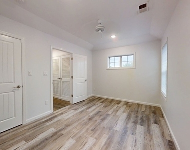 153 Main St - Photo Thumbnail 23