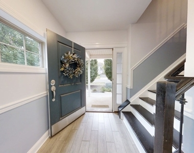 153 Main St - Photo Thumbnail 1