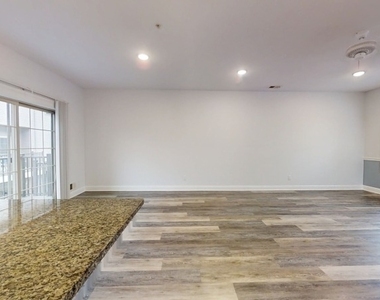 153 Main St - Photo Thumbnail 13