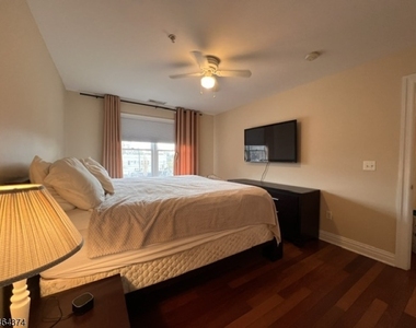 20 Main St - Photo Thumbnail 5