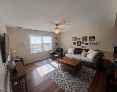 20 Main St - Photo Thumbnail 9