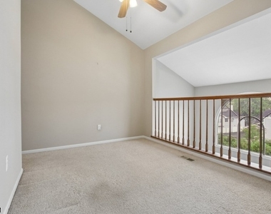 8 Bentley Court - Photo Thumbnail 22