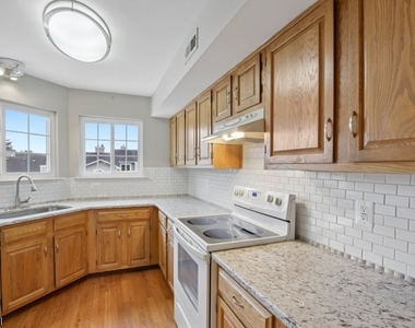 8 Bentley Court - Photo Thumbnail 18