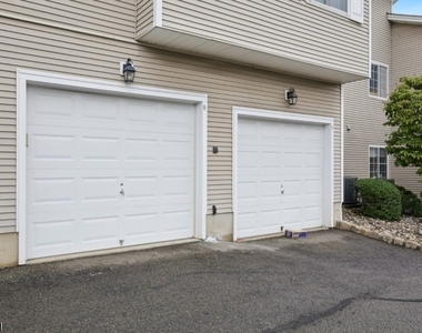 8 Bentley Court - Photo Thumbnail 40