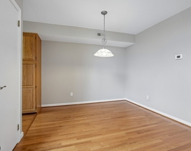 8 Bentley Court - Photo Thumbnail 13