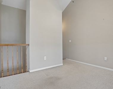 8 Bentley Court - Photo Thumbnail 24