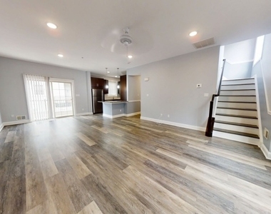 153 Main St - Photo Thumbnail 2