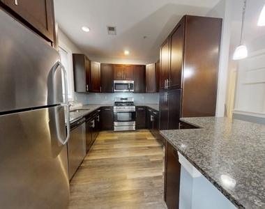 153 Main St - Photo Thumbnail 5
