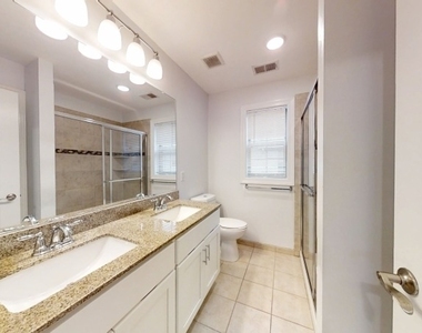 153 Main St - Photo Thumbnail 12