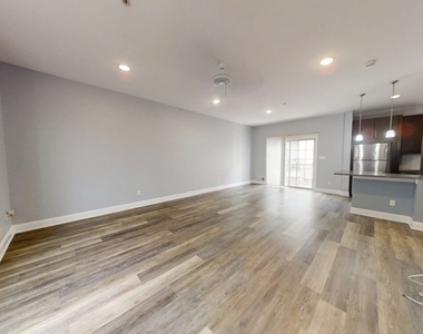 153 Main St - Photo Thumbnail 4