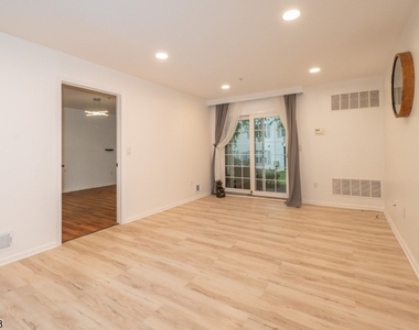 172 Potomac Dr - Photo Thumbnail 10