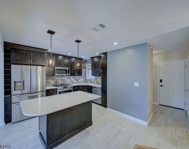 3 Freedom Ct - Photo Thumbnail 7