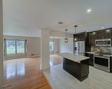 3 Freedom Ct - Photo Thumbnail 6