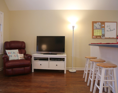 88 Webb Avenue - Photo Thumbnail 3