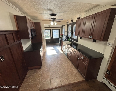614 Bay Boulevard - Photo Thumbnail 3