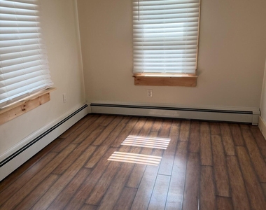 614 Bay Boulevard - Photo Thumbnail 5