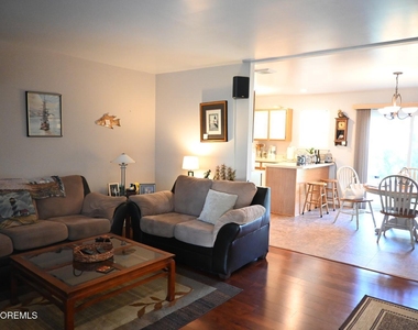 21 Pohatcong Avenue - Photo Thumbnail 6