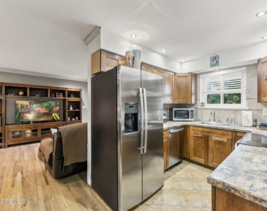 3 Wharfside Drive - Photo Thumbnail 11