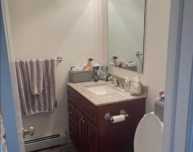 109 Hudson Avenue - Photo Thumbnail 9