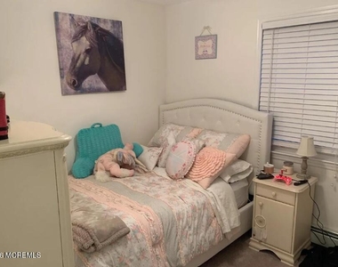 109 Hudson Avenue - Photo Thumbnail 8