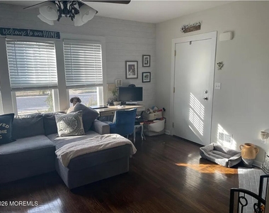 109 Hudson Avenue - Photo Thumbnail 3