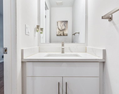 65 Aspen Avenue - Photo Thumbnail 14