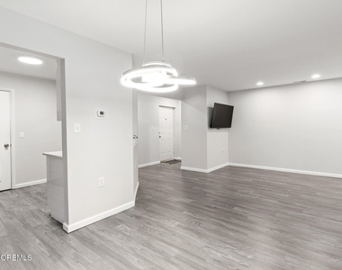 65 Aspen Avenue - Photo Thumbnail 3