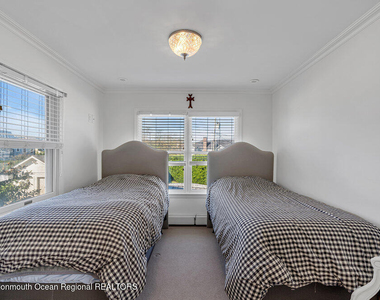 1609 Ocean Avenue N - Photo Thumbnail 26