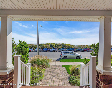 1609 Ocean Avenue N - Photo Thumbnail 3
