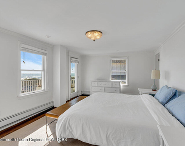 1609 Ocean Avenue N - Photo Thumbnail 20
