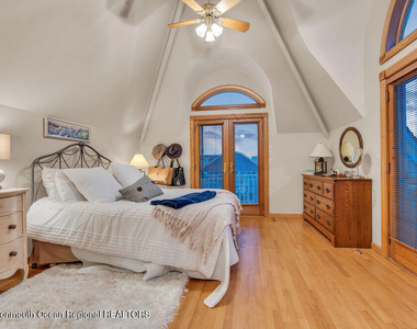 28 1st Avenue - Photo Thumbnail 16