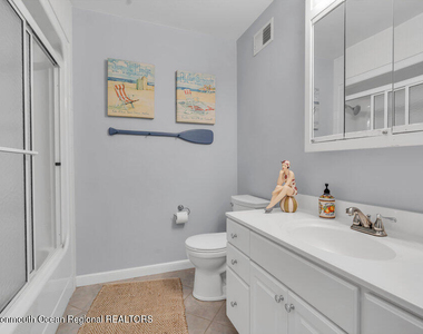 28 1st Avenue - Photo Thumbnail 9