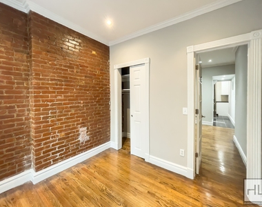 East 23 Street - Photo Thumbnail 1