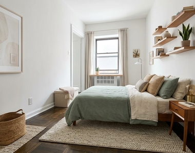 East 72nd Street - Photo Thumbnail 1
