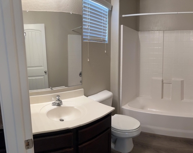 7165 S 48th Glen - Photo Thumbnail 13