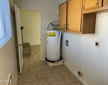 1009 W Michelle Drive - Photo Thumbnail 15
