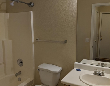 9173 W Ross Avenue - Photo Thumbnail 12