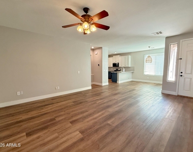 1260 S Amber Street - Photo Thumbnail 4